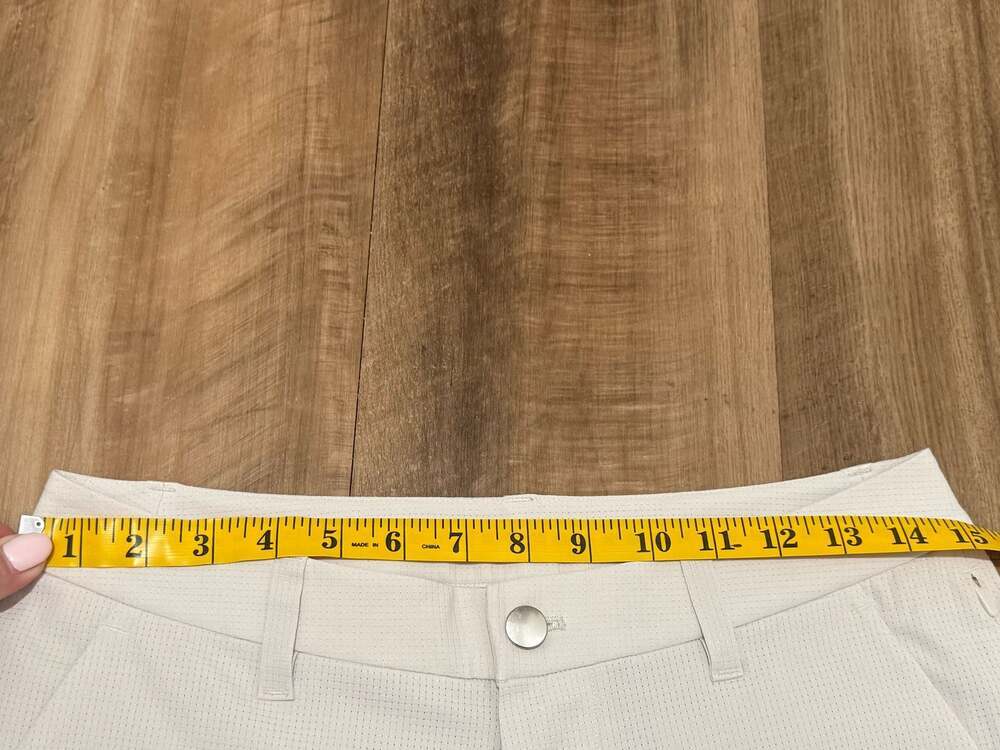 ABC Classic-Fit Short 9" *WovenAir size 28 - Picture 5 of 7